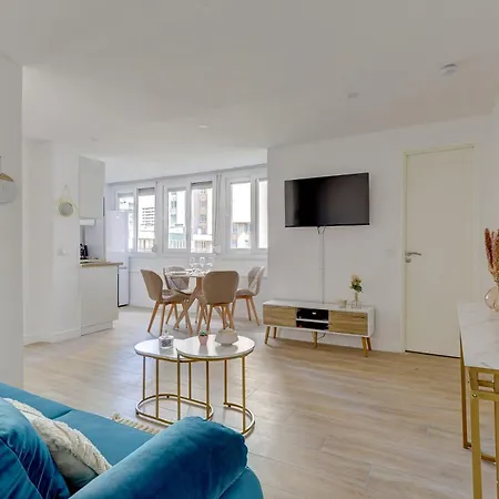 Sublim And New In Buttes-chaumont Apartment *